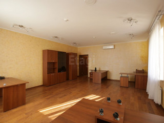 Фотография Продажа офисного центра, 1000 м² , Заводская улица 17  №13