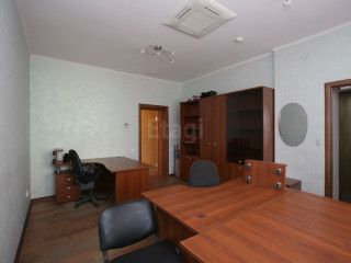 Фотография Продажа офисного центра, 1000 м² , Заводская улица 17  №4