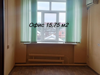 Офис №230. Общая площадь 15,75м2. Расположен на 2 этаже.  Арендная плата 8310р (э/э входит в стоимость) Круглосуточный доступ.