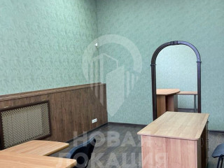 Фотография Аренда помещения свободного назначения, 35 м² , проспект Комарова 11к1  №2