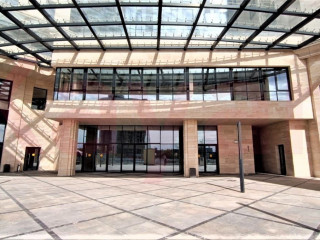 Фотография Аренда помещения свободного назначения, 422 м² , улица имени 40-летия Победы №4