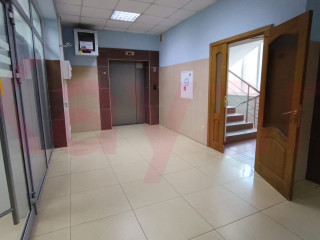 Фотография Продажа помещения свободного назначения, 974 м² , Красная улица №11