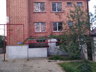 Продажа помещения свободного назначения 630 м² Школьный переулок  