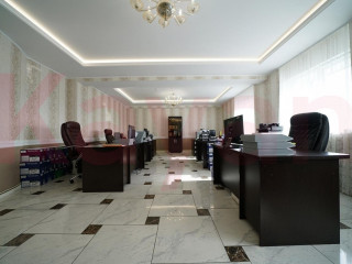 Продажа офиса 607 м² Красная улица