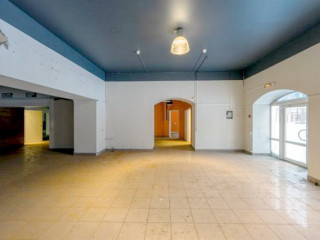 Фотография Аренда помещения свободного назначения, 1731 м² , Арсенальная улица   №10