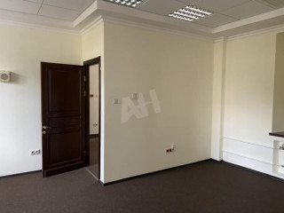 Фотография Аренда помещения свободного назначения, 246 м² , Средний Овчинниковский переулок №8
