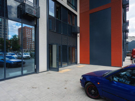 Аренда помещения свободного назначения 295 м² Газгольдерная улица 10 