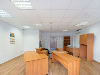 Фотография Аренда офиса, 1746 м² , площадь Конституции 2  №3