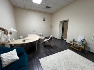 Фотография Аренда помещения свободного назначения, 140 м² , улица имени И.В. Мичурина 55/61  №2