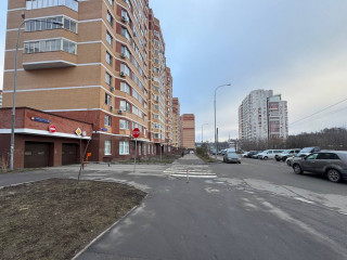 Фотография Аренда магазина, 249 м² , бульвар Зелёные Аллеи 3  №3