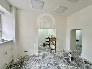 Фотография Аренда помещения свободного назначения, 52 м² , проспект Карла Маркса 33  №9