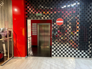 Фотография Аренда помещения свободного назначения, 437 м² , Уральская улица №3