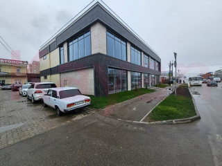 Аренда магазина 700 м² Российская улица