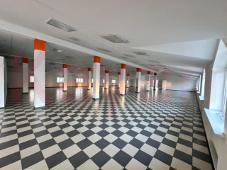 Фотография Аренда помещения свободного назначения, 1150 м² , проспект Чекистов №3