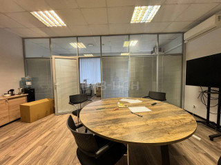 Фотография Аренда офиса, 42 м² , улица Орджоникидзе 11с11  №2