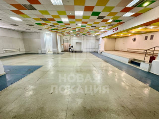 Фотография Аренда магазина, 424 м² , улица Богдана Хмельницкого 214  №4