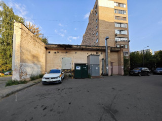 Фотография Аренда магазина, 1300 м² , Спортивная улица 17  №17