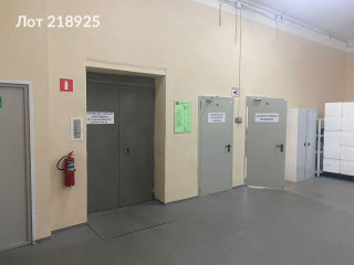 Фотография Аренда склада, 410 м² , Фабричная улица 8Ас2  №3