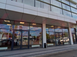 Фотография Аренда магазина, 576 м² , улица Селезнёва №1