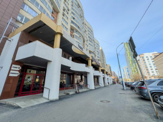 Фотография Аренда магазина, 128 м² , Хохрякова ул 74  №1