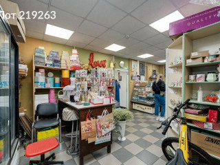 Фотография Аренда магазина, 159 м² , улица Татьяны Макаровой 3  №3