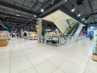 Фотография Аренда магазина, 300 м² , Космонавтов пр-кт 86  №12