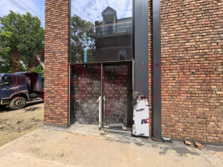 Фотография Продажа помещения свободного назначения, 1800 м² , Промышленная улица №6 Фотография Продажа помещения свободного назначения, 1800 м² , Промышленная улица №6