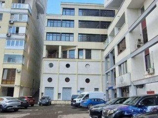 Фотография Аренда помещения свободного назначения, 1800 м² , улица Улофа Пальме 1  №3