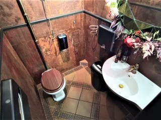 Фотография Аренда помещения свободного назначения, 423 м² , Гимназическая улица №11