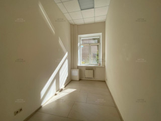 Фотография Аренда помещения свободного назначения, 100 м² , улица Космонавта Комарова 33  №2