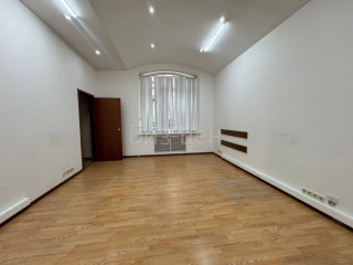 Фотография Аренда офиса, 140 м² , улица Россолимо 17  №7