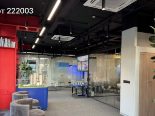 Фотография Аренда помещения свободного назначения, 151 м² , проспект Маршала Жукова 1с1  №2
