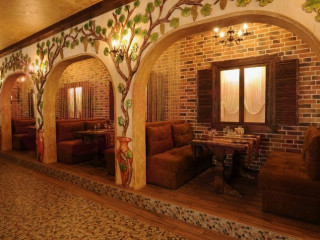 Фотография Продажа помещения свободного назначения, 1900 м² , улица имени В.Н. Мачуги №5 Фотография Продажа помещения свободного назначения, 1900 м² , улица имени В.Н. Мачуги №5