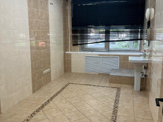 Фотография Аренда помещения свободного назначения, 198 м² , Украинский бульвар 11 №7 Фотография Аренда помещения свободного назначения, 198 м² , Украинский бульвар 11 №7