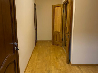 Продажа помещения свободного назначения 670 м² улица Бориса Жигулёнкова 7