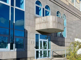 Аренда помещения свободного назначения 800 м² Новочерёмушкинская улица 71/32 