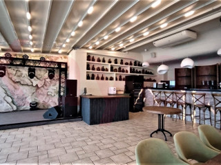 Фотография Продажа помещения свободного назначения, 473 м² , Уральская улица №5