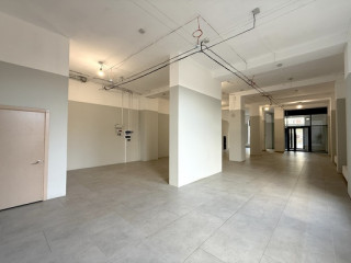 Фотография Аренда помещения свободного назначения, 143 м² , Сурикова ул 63/2  №2