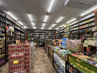 Фотография Продажа магазина, 140 м² , микрорайон Северное Сияние 12 №10 Фотография Продажа магазина, 140 м² , микрорайон Северное Сияние 12 №10