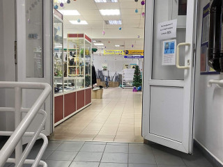 Фотография Аренда магазина, 376 м² , микрорайон Угольщиков 3А №12 Фотография Аренда магазина, 376 м² , микрорайон Угольщиков 3А №12