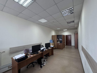 Фотография Аренда офиса, 40 м² , бульвар Строителей 4к1  №3