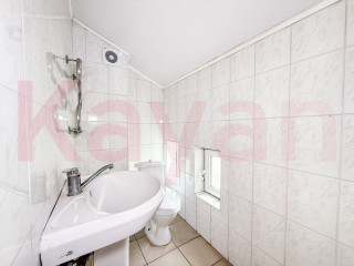 Фотография Продажа офиса, 358 м² , 12-й микрорайон №39 Фотография Продажа офиса, 358 м² , 12-й микрорайон №39