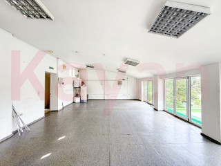 Фотография Продажа офиса, 358 м² , 12-й микрорайон №10 Фотография Продажа офиса, 358 м² , 12-й микрорайон №10