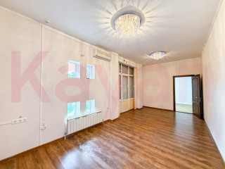 Фотография Продажа офиса, 358 м² , 12-й микрорайон №32 Фотография Продажа офиса, 358 м² , 12-й микрорайон №32