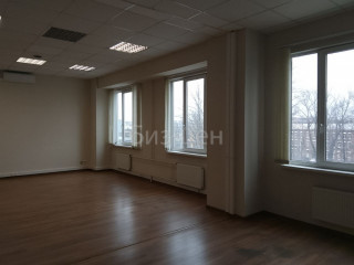 Аренда офиса 493 м² улица Ивана Черных 31-33 