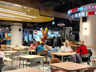 Фотография Аренда магазина, 22 м² , Театральный проезд 5с1  №6