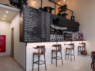 Продажа помещения свободного назначения 63 м² улица Янковского 1к3