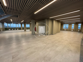 Фотография Аренда помещения свободного назначения, 2000 м² , улица Красных Зорь 22А  №9