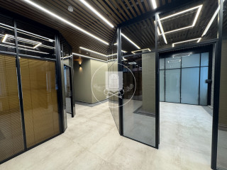 Фотография Аренда помещения свободного назначения, 2000 м² , улица Красных Зорь 22А  №10