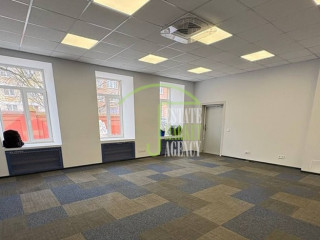 Фотография Аренда магазина, 156 м² , улица Мануильского 20  №2